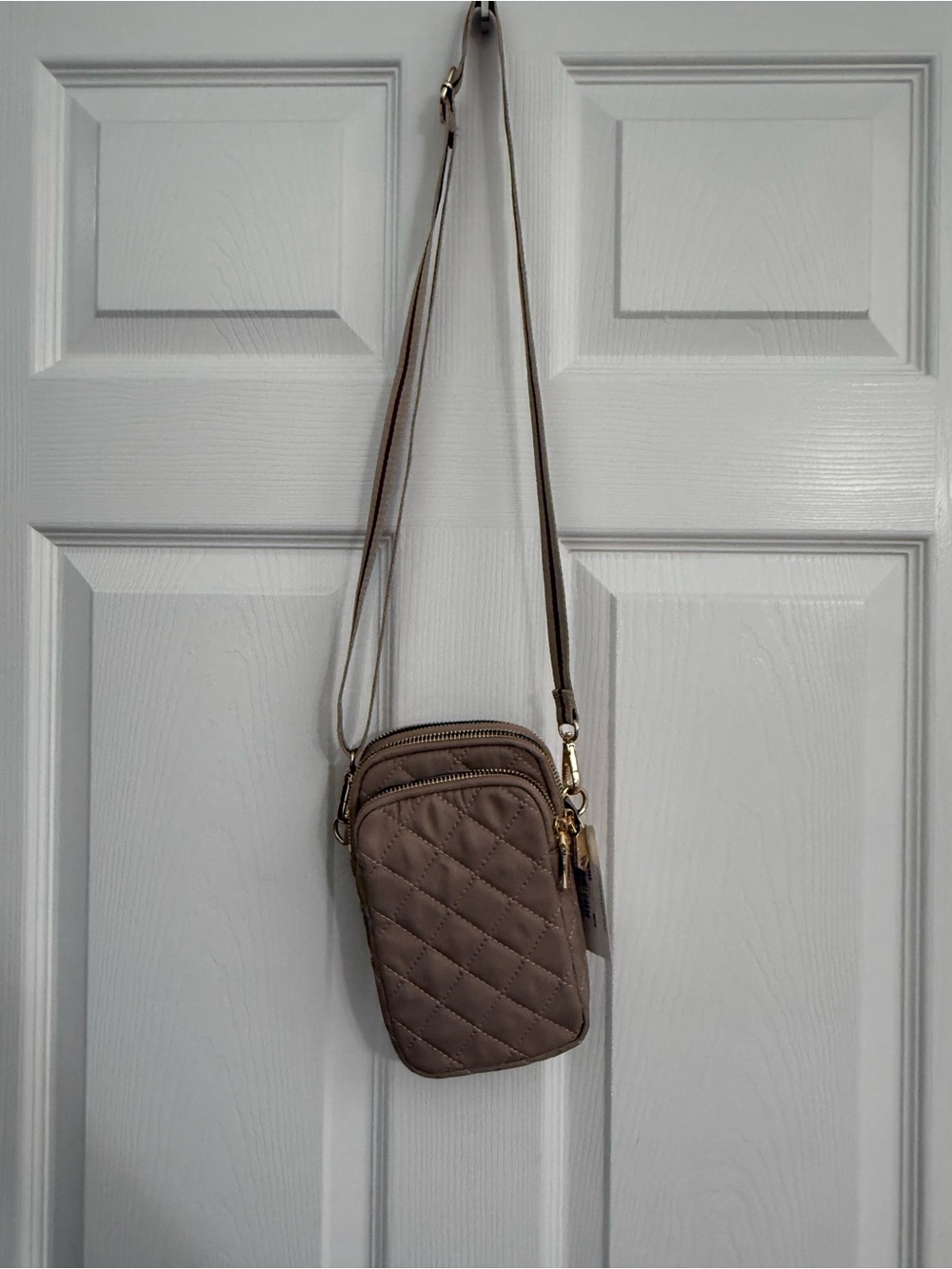 Quilted Crossbody Phone Bag in Taupe